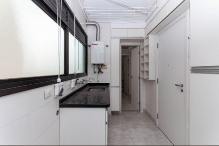 Apartamento à venda com 178m², 3 quartos e 3 vagas Apartamento à venda com 178m², 3 quartos e 3 vagasÁrea de Serviço