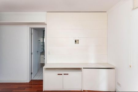 Apartamento à venda com 178m², 3 quartos e 3 vagas Apartamento à venda com 178m², 3 quartos e 3 vagasSuíte 3