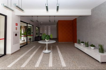 Apartamento à venda com 178m², 3 quartos e 3 vagas Apartamento à venda com 178m², 3 quartos e 3 vagasÁrea Comum - Hall Social