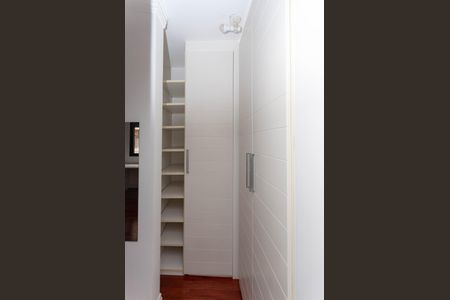 Apartamento à venda com 178m², 3 quartos e 3 vagas Apartamento à venda com 178m², 3 quartos e 3 vagasSuíte