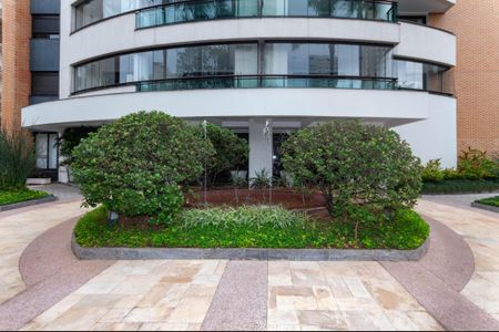 Apartamento à venda com 178m², 3 quartos e 3 vagas Apartamento à venda com 178m², 3 quartos e 3 vagasÁrea Comum - Jardim