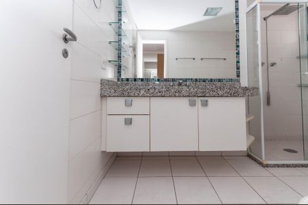 Apartamento à venda com 178m², 3 quartos e 3 vagas Apartamento à venda com 178m², 3 quartos e 3 vagasBanheiro da Suíte 3