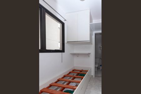 Apartamento à venda com 178m², 3 quartos e 3 vagas Apartamento à venda com 178m², 3 quartos e 3 vagasQuarto de Serviço