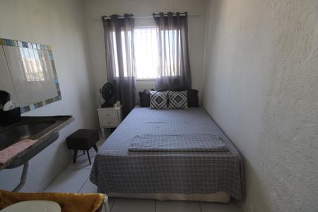 Quarto de kitnet/studio para alugar com 1 quarto, 43m² em Curicica, Rio de Janeiro