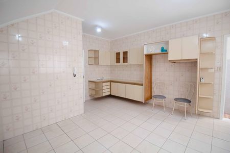 Casa para alugar com 142m², 3 quartos e 2 vagas