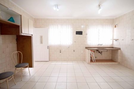 Casa para alugar com 142m², 3 quartos e 2 vagas