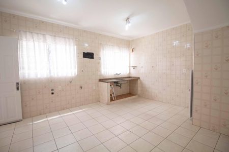 Casa para alugar com 142m², 3 quartos e 2 vagas