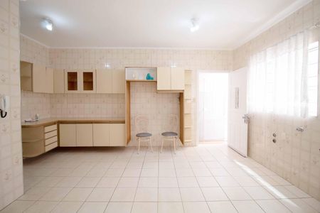 Casa para alugar com 142m², 3 quartos e 2 vagas