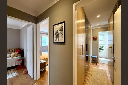 Apartamento à venda com 115m², 3 quartos e 2 vagasCorredor Quartos