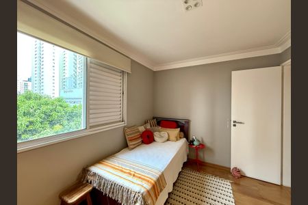 Apartamento à venda com 115m², 3 quartos e 2 vagasQuarto 3