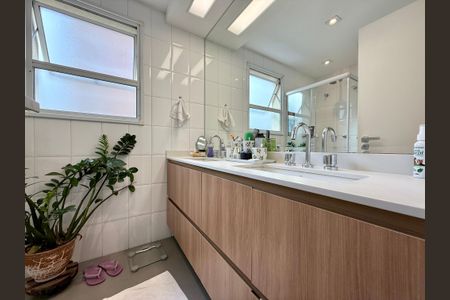 Apartamento à venda com 115m², 3 quartos e 2 vagasBanheiro Suíte 1