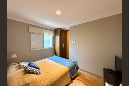 Apartamento à venda com 115m², 3 quartos e 2 vagasSuíte 2