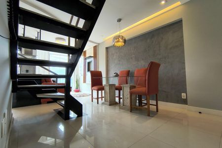 Apartamento para alugar com 128m², 3 quartos e 1 vagaSala