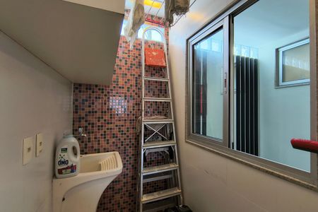 Apartamento para alugar com 128m², 3 quartos e 1 vagaÁrea de Serviço