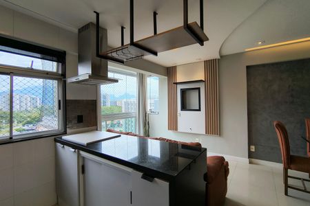 Apartamento para alugar com 128m², 3 quartos e 1 vagaCozinha - Armários