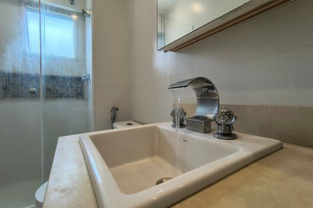 Apartamento para alugar com 128m², 3 quartos e 1 vagaBanheiro da Suíte 1