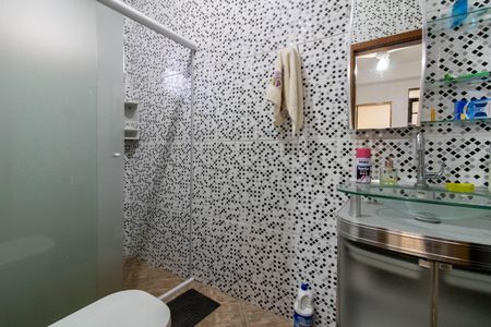 Casa para alugar com 250m², 3 quartos e 7 vagas Casa para alugar com 250m², 3 quartos e 7 vagasBanheiro da Suíte 2