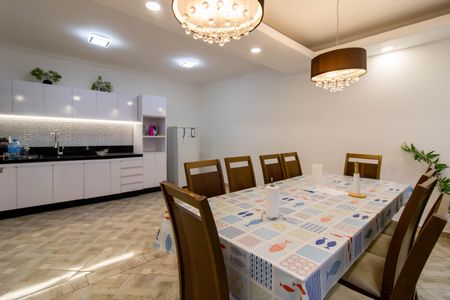 Casa para alugar com 250m², 3 quartos e 7 vagas Casa para alugar com 250m², 3 quartos e 7 vagasCozinha