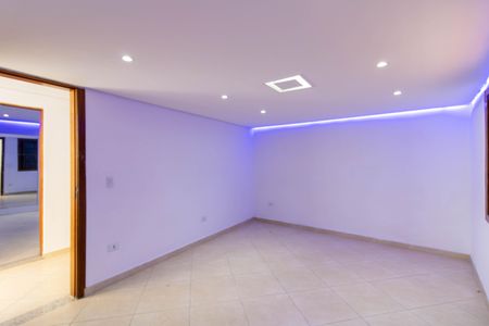 Casa para alugar com 250m², 3 quartos e 7 vagas Casa para alugar com 250m², 3 quartos e 7 vagasQuarto