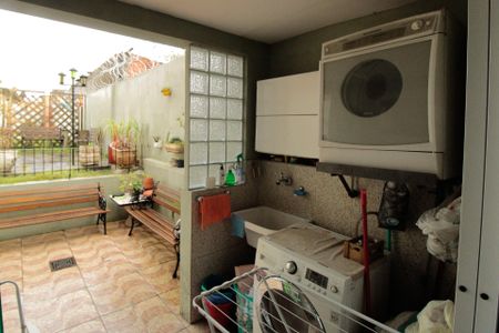 Casa à venda com 180m², 3 quartos e 3 vagasÁrea de Serviço