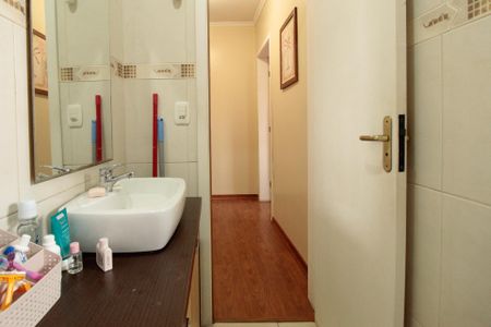 Casa à venda com 180m², 3 quartos e 3 vagasBanheiro