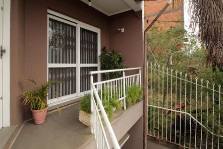 Casa à venda com 180m², 3 quartos e 3 vagasFachada