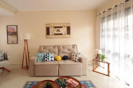 Casa à venda com 180m², 3 quartos e 3 vagasSala