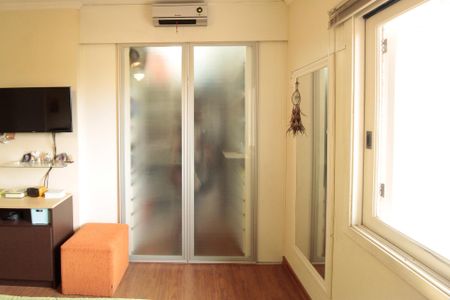 Casa à venda com 180m², 3 quartos e 3 vagasSuíte 