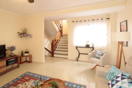 Casa à venda com 180m², 3 quartos e 3 vagasSala