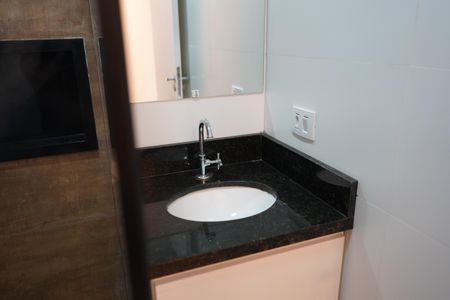 Apartamento à venda com 56m², 2 quartos e sem vagaBanheiro