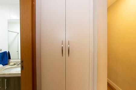 Apartamento à venda com 171m², 4 quartos e 3 vagasCorredor