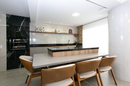 Apartamento à venda com 171m², 4 quartos e 3 vagasVaranda gourmet