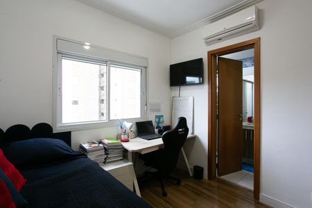 Apartamento à venda com 171m², 4 quartos e 3 vagasSuíte 2