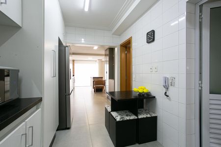 Apartamento à venda com 171m², 4 quartos e 3 vagasCozinha