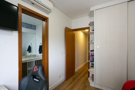 Apartamento à venda com 171m², 4 quartos e 3 vagasSuíte 2