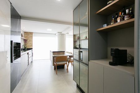 Apartamento à venda com 171m², 4 quartos e 3 vagasCozinha