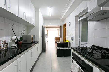 Apartamento à venda com 171m², 4 quartos e 3 vagasCozinha