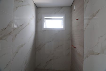 Casa à venda com 131m², 3 quartos e 2 vagasBanheiro