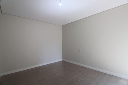 Casa à venda com 131m², 3 quartos e 2 vagasQuarto Suíte