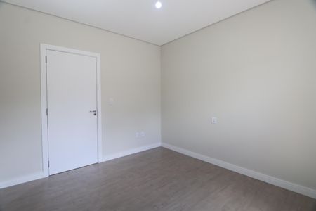 Casa à venda com 131m², 3 quartos e 2 vagasQuarto 1