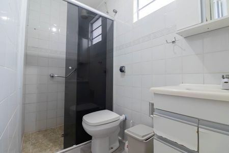 Casa para alugar com 92m², 3 quartos e 2 vagasBanheiro Social