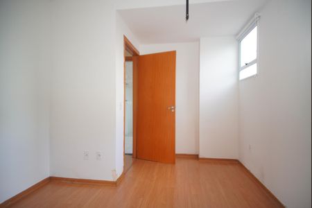Quarto de apartamento para alugar com 1 quarto, 44m² em Rubem Berta, Porto Alegre