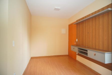 Sala de apartamento para alugar com 1 quarto, 44m² em Rubem Berta, Porto Alegre