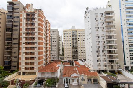 Varanda de apartamento para alugar com 1 quarto, 48m² em Cambuí, Campinas