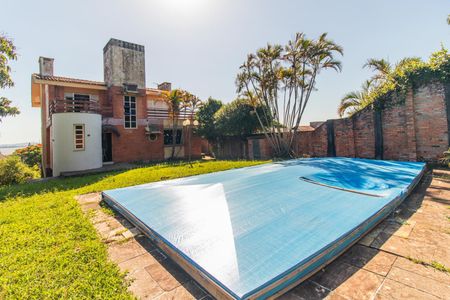 Casa à venda com 401m², 3 quartos e 2 vagasQuintal