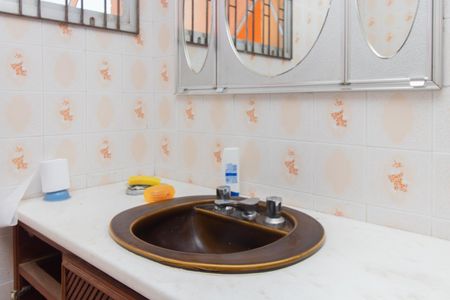 Casa à venda com 401m², 3 quartos e 2 vagasBanheiro Social