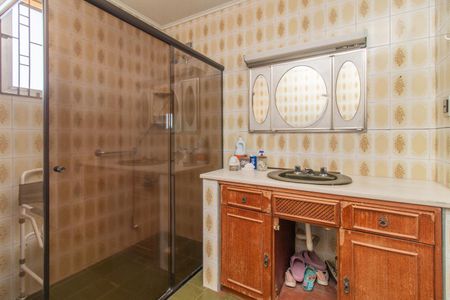 Casa à venda com 401m², 3 quartos e 2 vagasBanheiro do Quarto 1