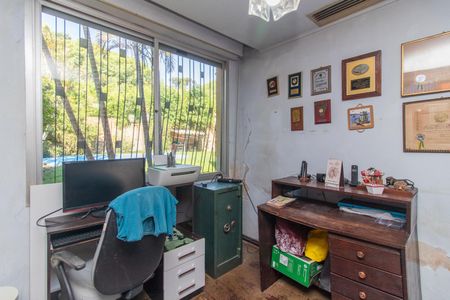 Casa à venda com 401m², 3 quartos e 2 vagasEscritório