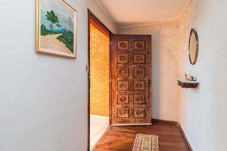 Casa à venda com 401m², 3 quartos e 2 vagasEntrada