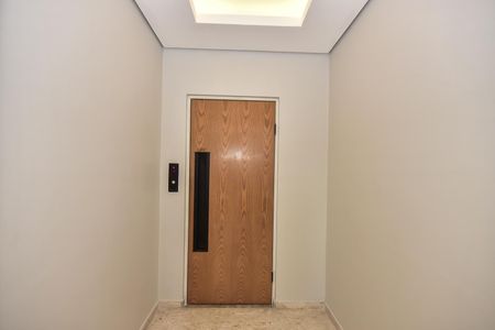 Apartamento à venda com 200m², 4 quartos e 3 vagasHall Privativo